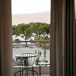 Byron Luxury * Éjo