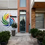 Byron Luxury * Éjo