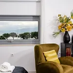 Byron Luxury Appartement