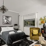 Byron Luxury Appartamento *
