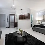 Byron Luxury *