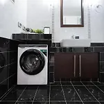 Byron Luxury Appartement