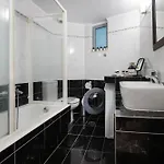 Byron Luxury * Égio