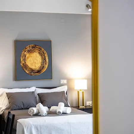 Byron Luxury Apartment Aigio