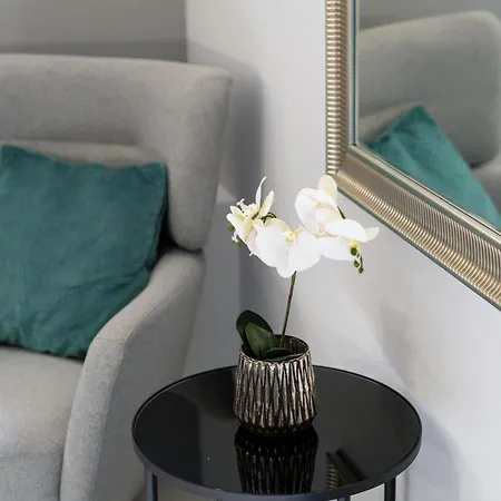 Lejlighed Byron Luxury Aigio