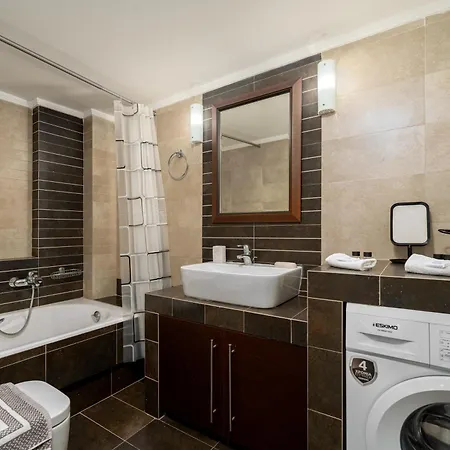 Byron Luxury Lejlighed Aigio