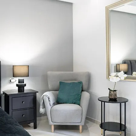 Byron Luxury Lejlighed *