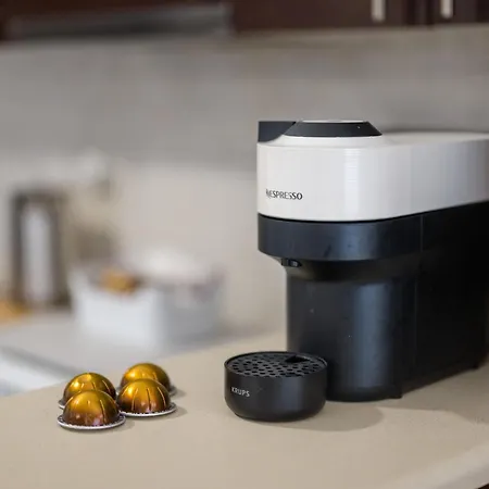 Byron Luxury * Égio