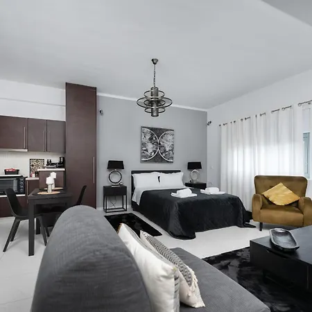 Διαμέρισμα Byron Luxury *