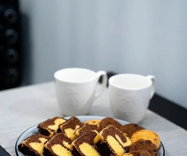 Byron Luxury * Aigio