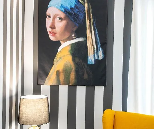 Byron Luxury Lejlighed Aigio