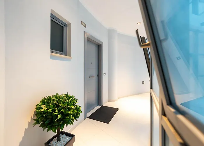 Byron Luxury Lejlighed *