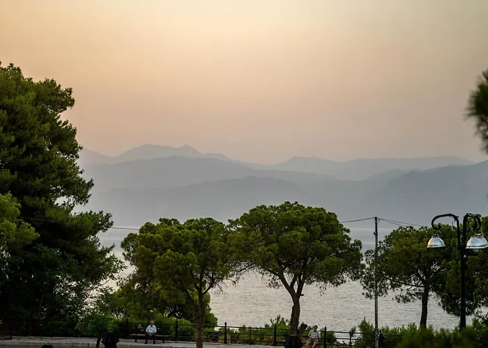 Lejlighed Byron Luxury Aigio