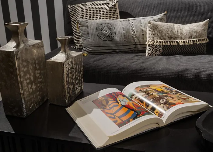 شقة Byron Luxury آيجيون